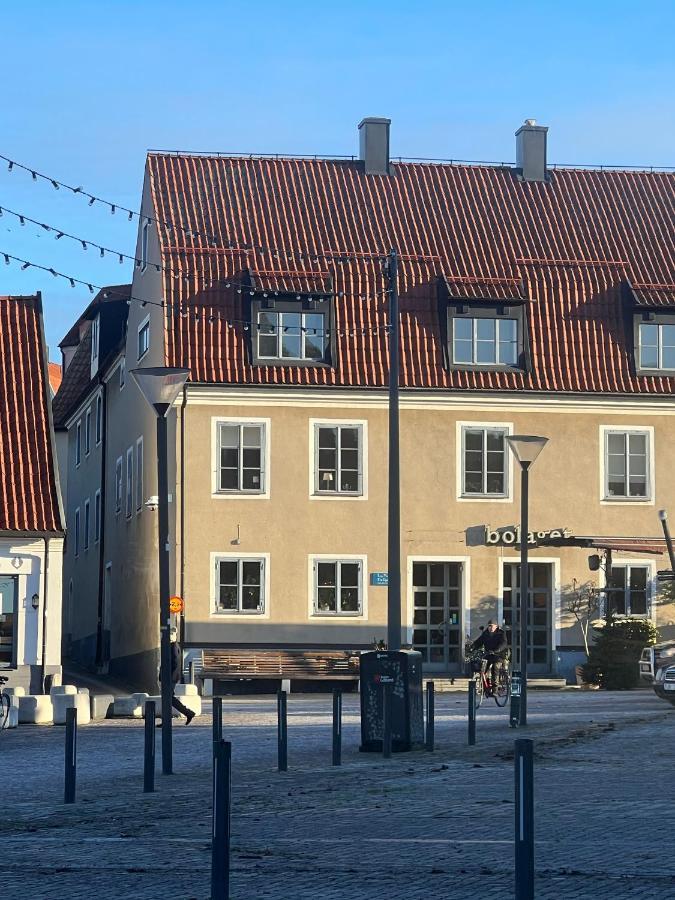 Stora Torget - Visby Lagenhetshotell Bagian luar foto